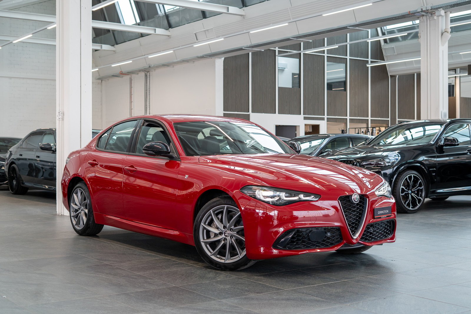 ALFA ROMEO Giulia 2.0 Q4 TI / Rückfahrkamera / el.Sitze, Petrol, Second hand / Used, Automatic - 3