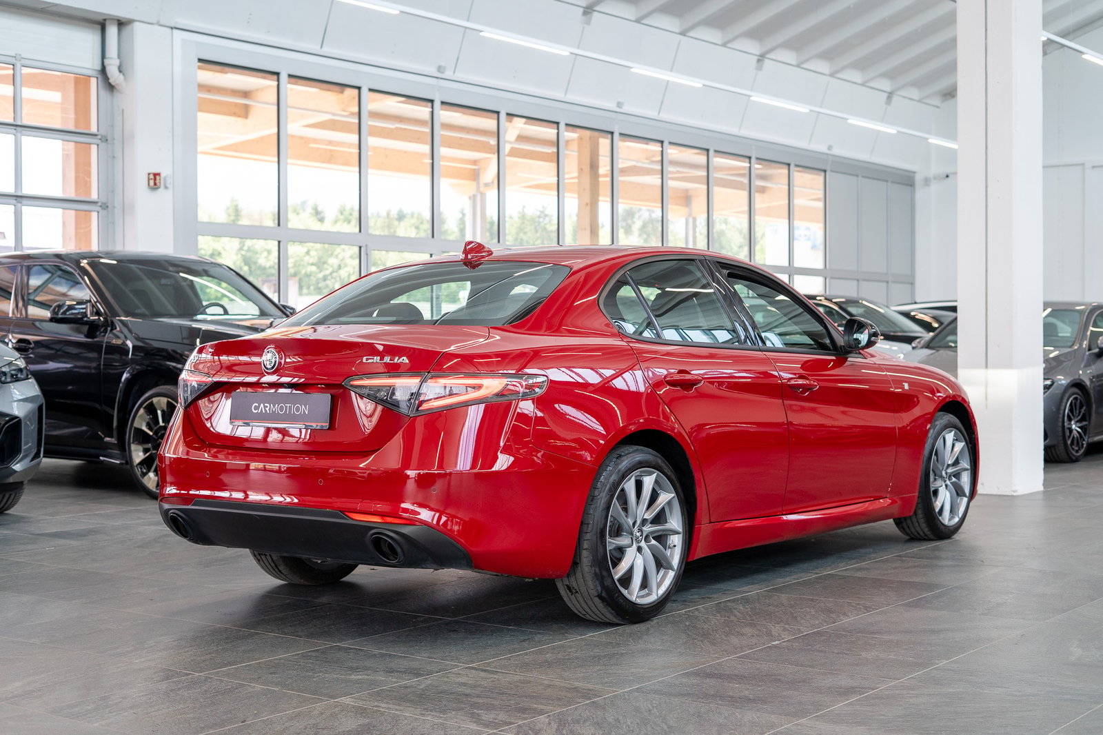 ALFA ROMEO Giulia 2.0 Q4 TI / Rückfahrkamera / el.Sitze, Petrol, Second hand / Used, Automatic - 4