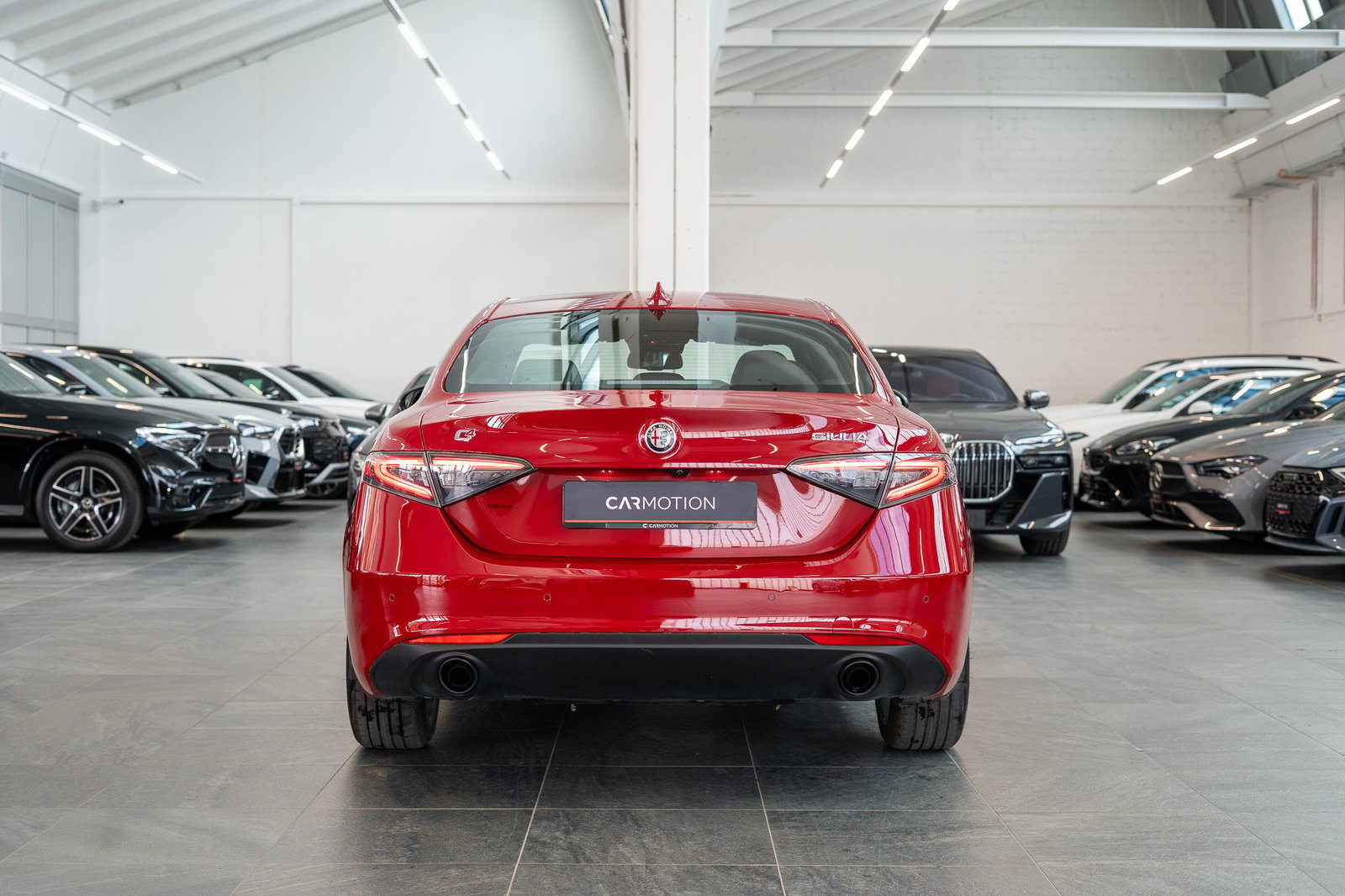 ALFA ROMEO Giulia 2.0 Q4 TI / Rückfahrkamera / el.Sitze, Petrol, Second hand / Used, Automatic - 5