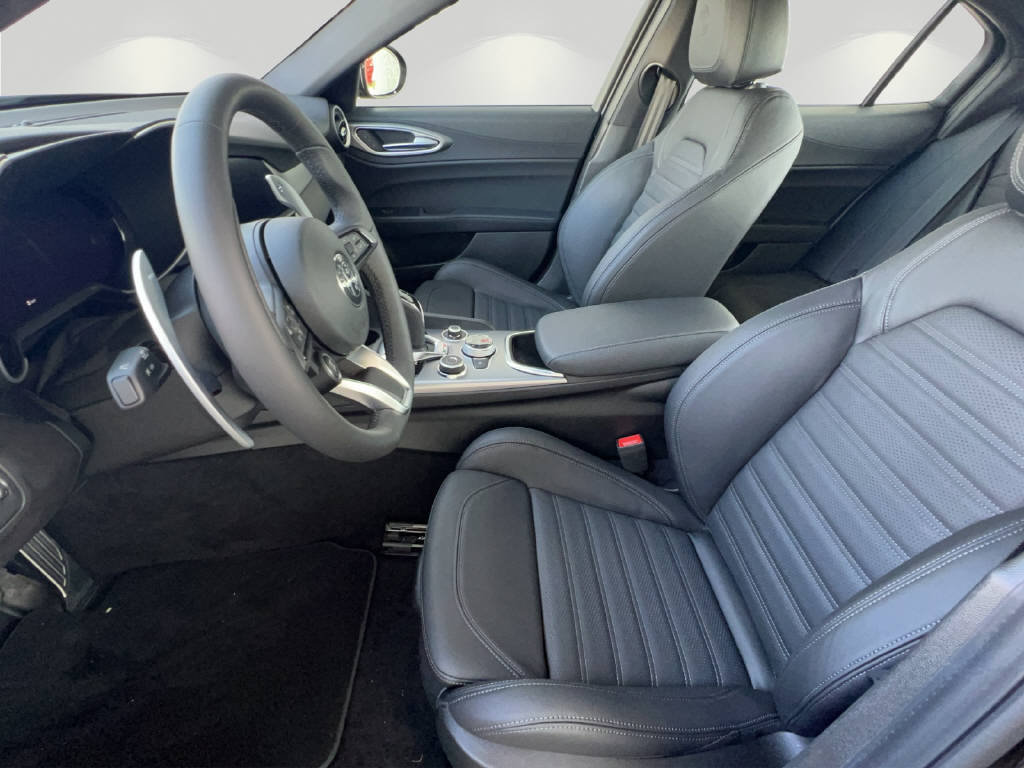 ALFA ROMEO Giulia 2.0 Q4 Sprint Edition, Benzin, Occasion / Gebraucht, Automatik - 6