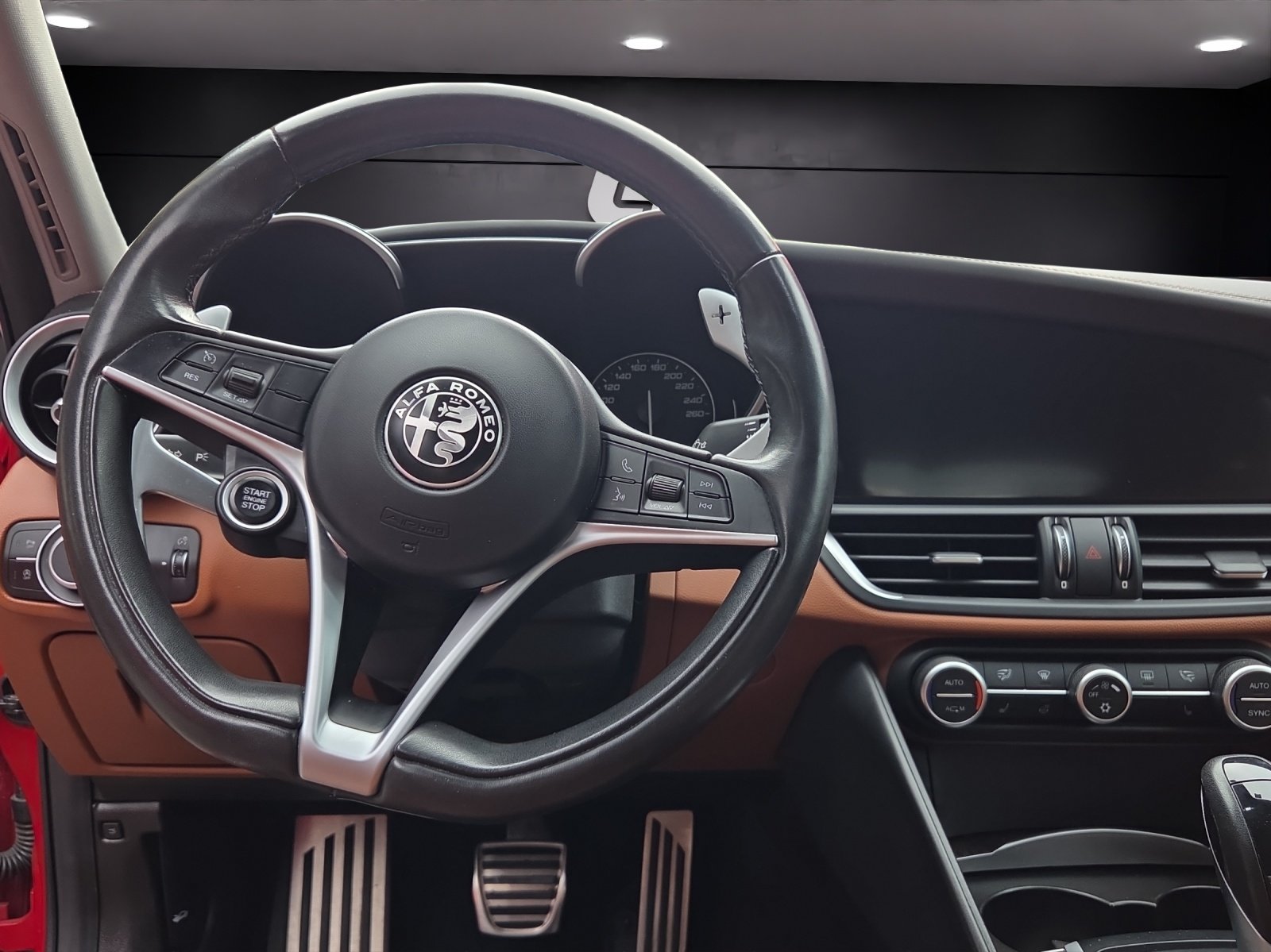 ALFA ROMEO Giulia, Benzin, Occasion / Gebraucht, Automatik - 6