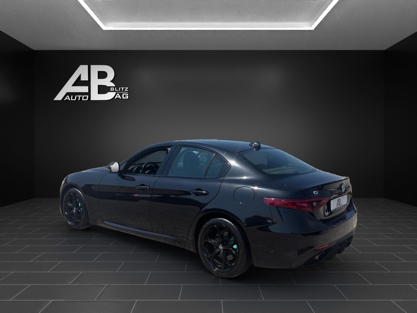 ALFA ROMEO Giulia 2.0 Veloce Q4 Automatic mit 280 PS * Ragaz, Benzin, Occasion / Gebraucht, Automatik - 3
