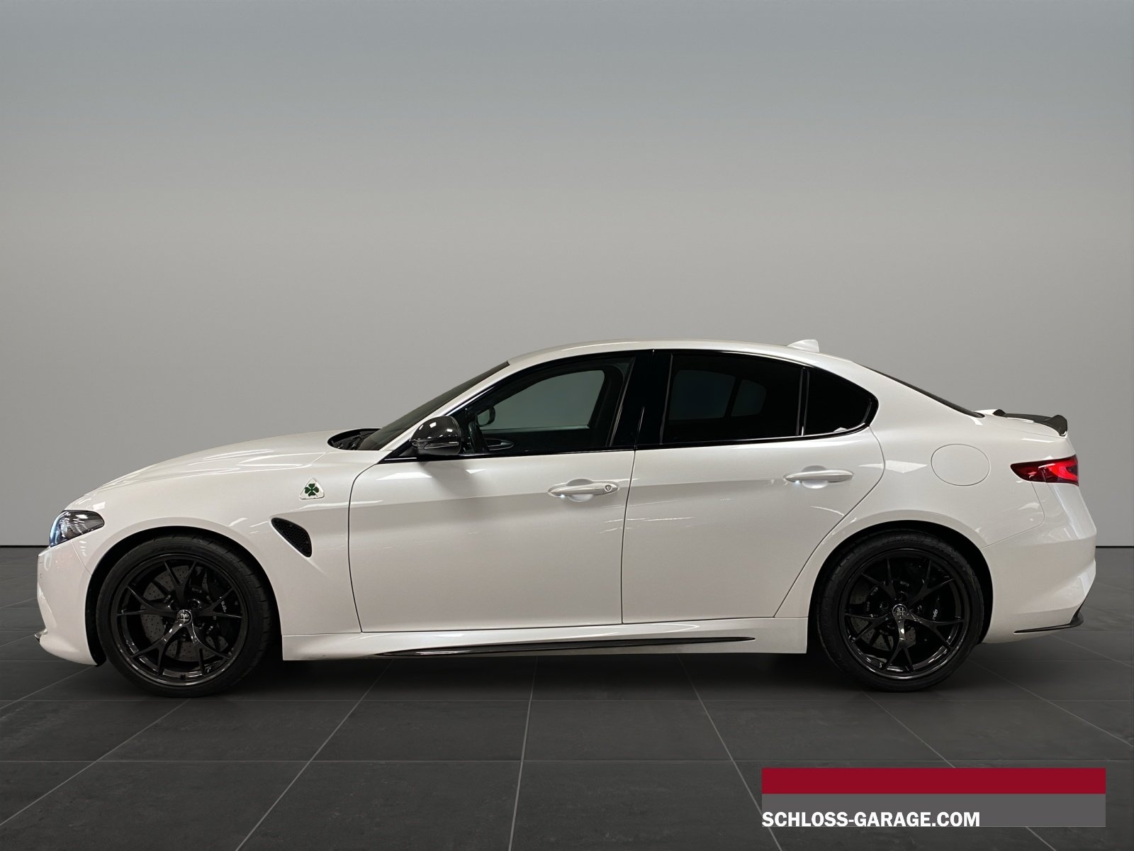 ALFA ROMEO Giulia 2.9 V6 Biturbo Quad, Essence, Occasion / Utilisé, Automatique - 3