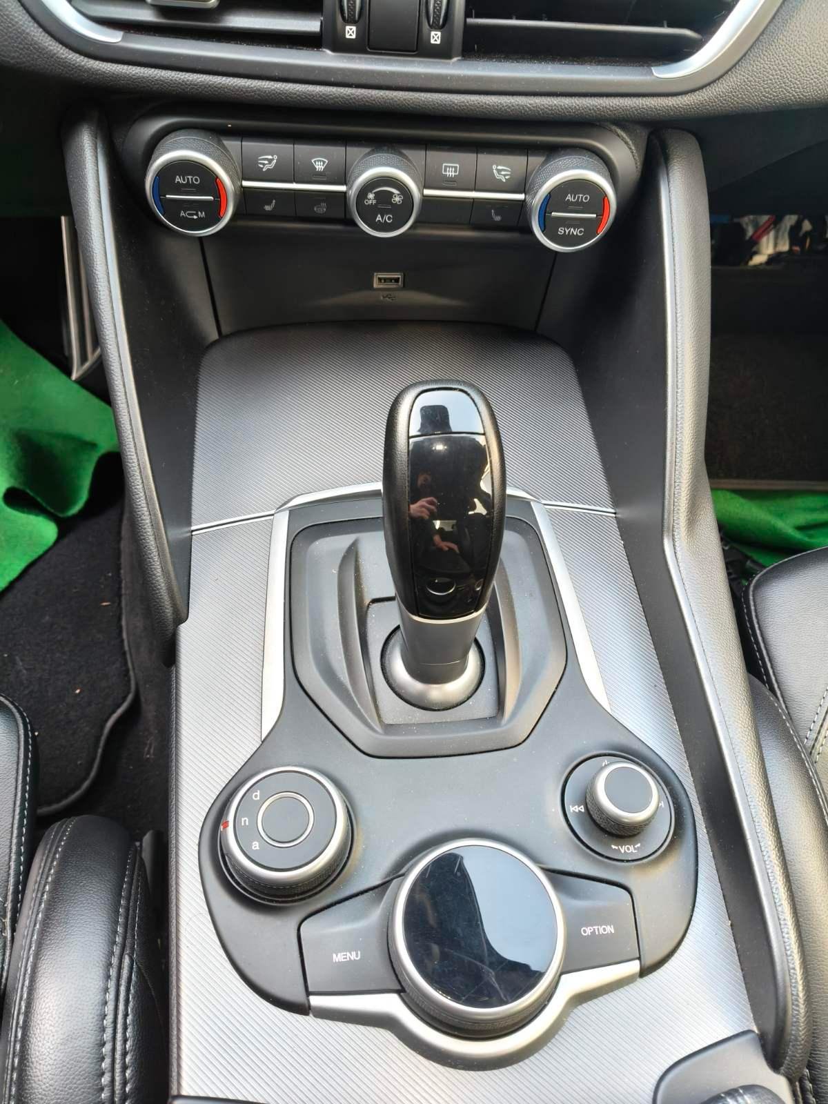 ALFA ROMEO Giulia 2.2 JTDM Veloce Q4 Automatic, Diesel, Occasioni / Usate, Automatico - 6