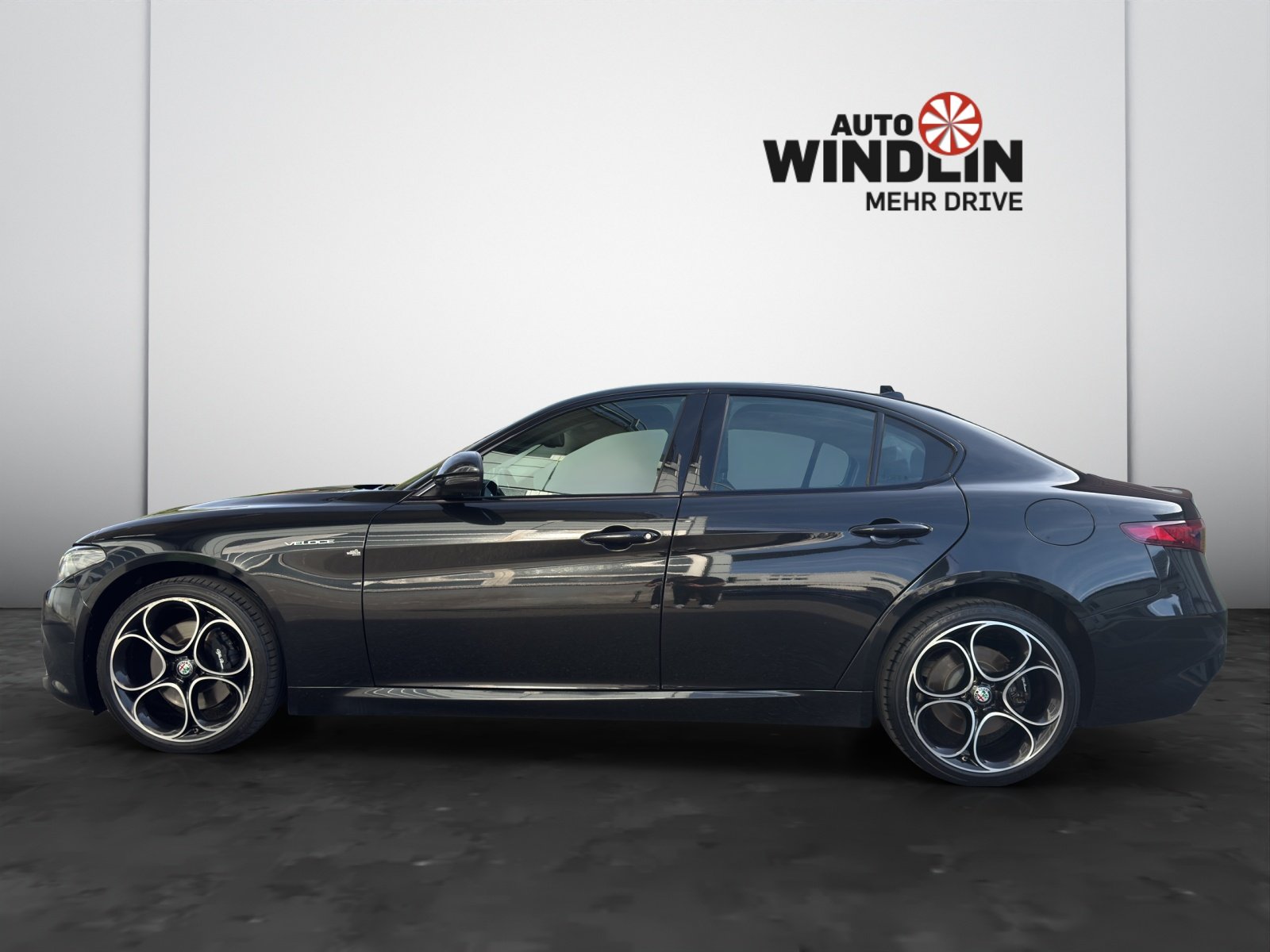 ALFA ROMEO Giulia 2.0 Q4 Veloce, Essence, Occasion / Utilisé, Automatique - 3