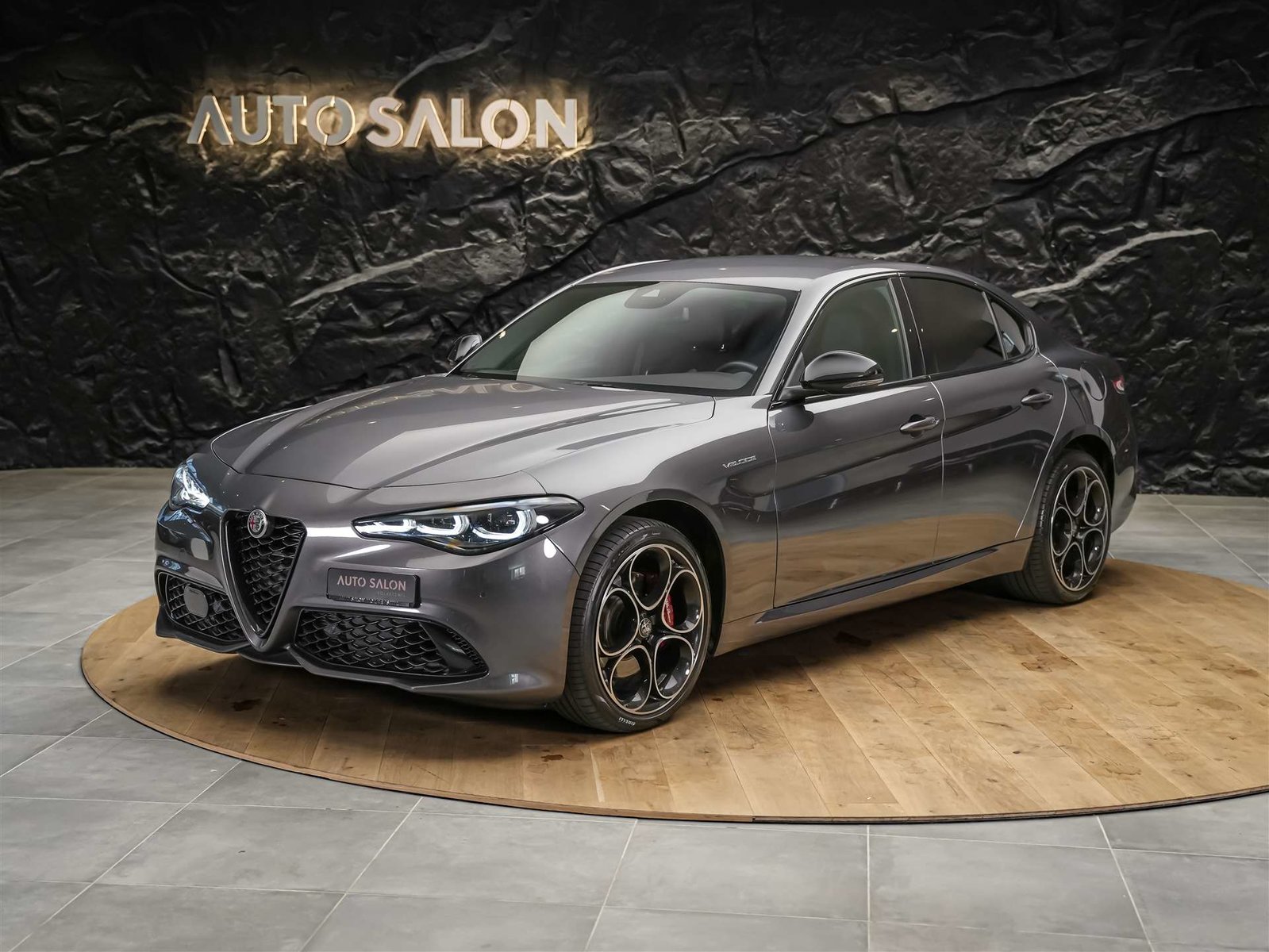 ALFA ROMEO Giulia 2.0 Veloce Q4 AT8 *Facelift*Abstandsregler, Petrol, Second hand / Used, Automatic - 2