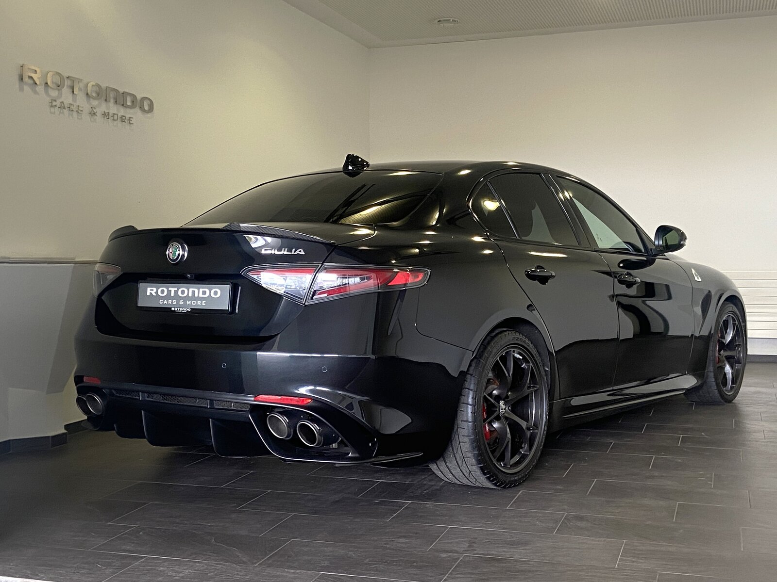 ALFA ROMEO Giulia 2.9 V6 Quadrifoglio Akrapovic, Benzina, Occasioni / Usate, Automatico - 2