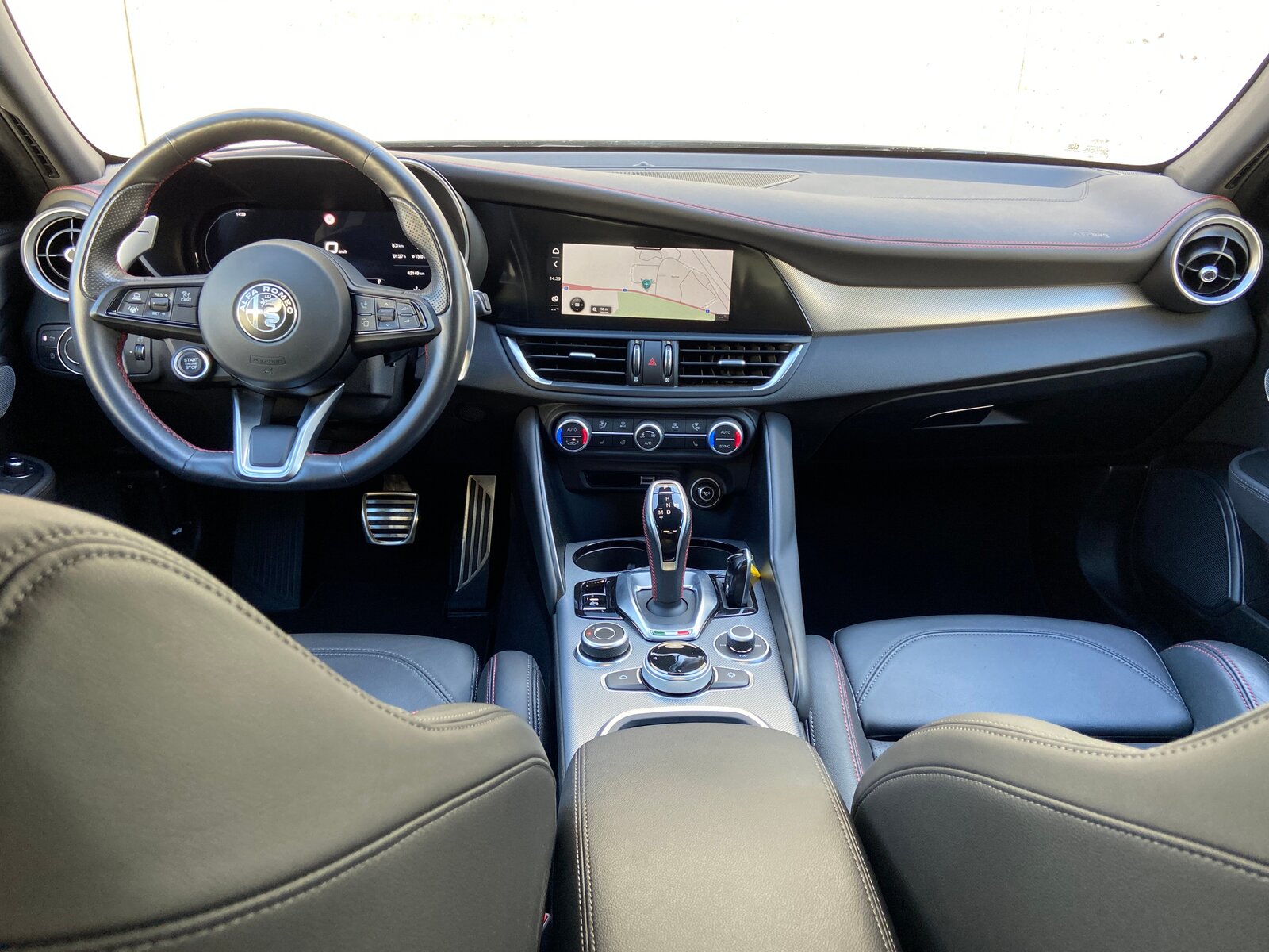 ALFA ROMEO Giulia 2.0 Competizione Q4 AT8, Benzina, Occasioni / Usate, Automatico - 3