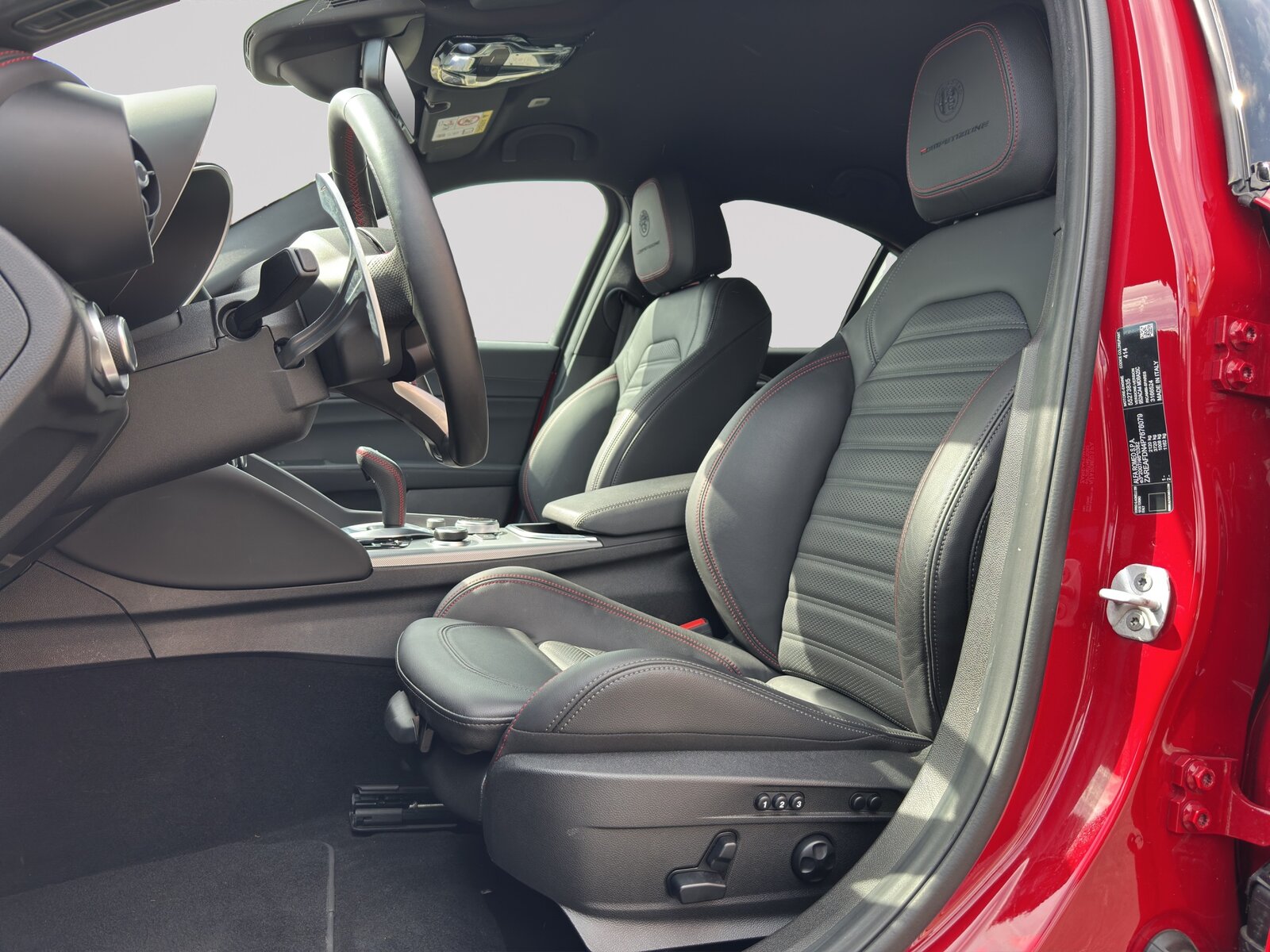 ALFA ROMEO Giulia 2.0 Competizione Q4 AT8, Benzina, Occasioni / Usate, Automatico - 6