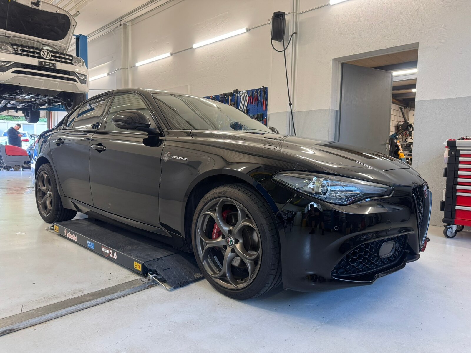 ALFA ROMEO Giulia 2.0 Veloce Q4 Automatic, Benzin, Occasion / Gebraucht, Automatik - 3