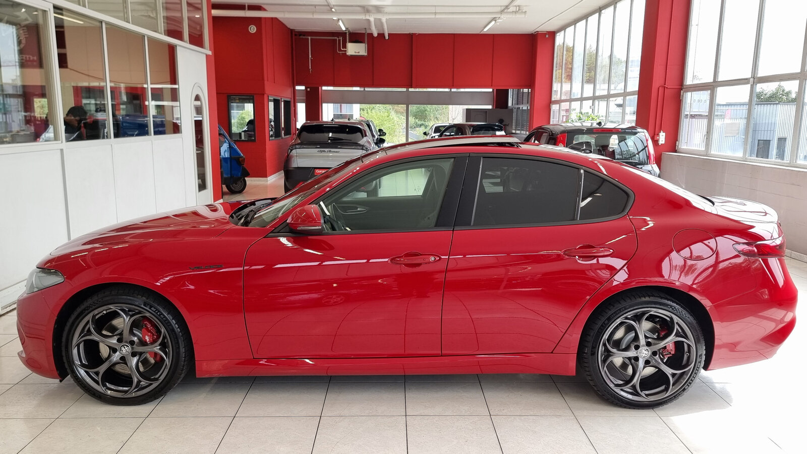 ALFA ROMEO Giulia 2.0 Q4 Veloce, Benzin, Occasion / Gebraucht, Automatik - 4