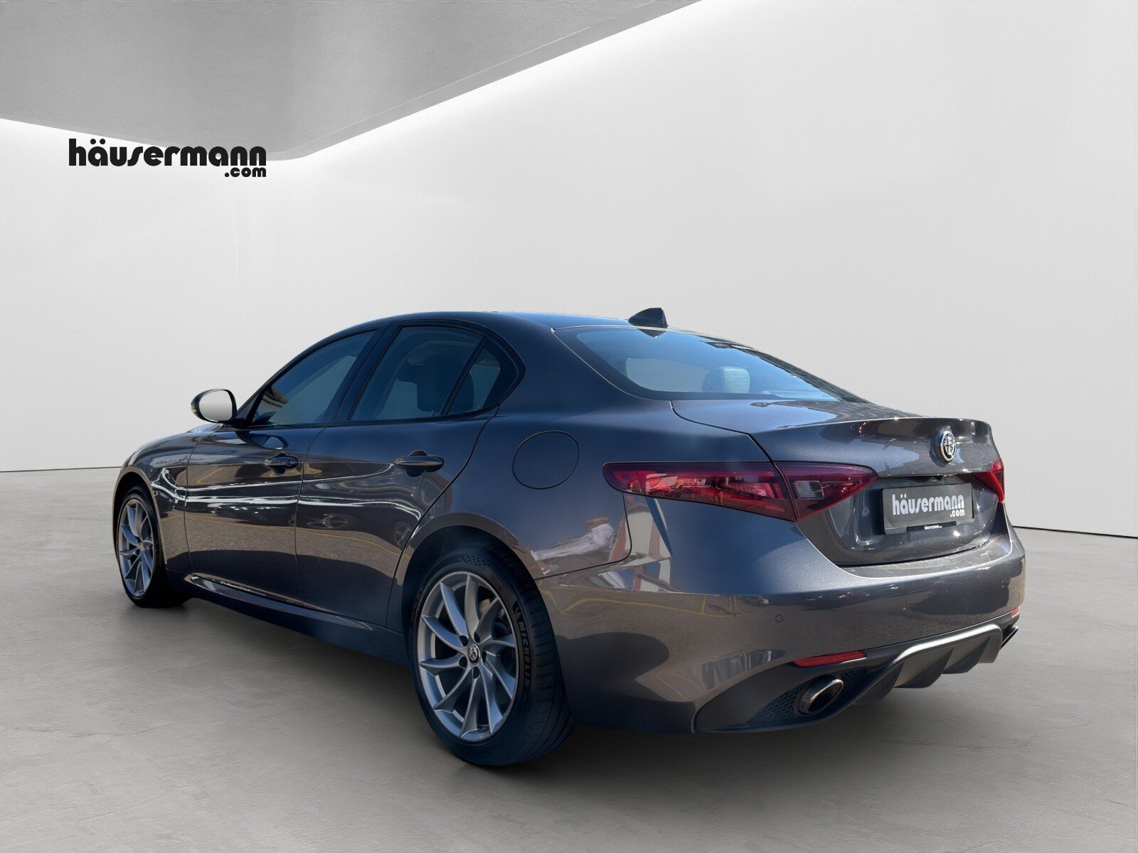 ALFA ROMEO Giulia 2.0 Q4 Veloce, Benzin, Occasion / Gebraucht, Automatik - 4