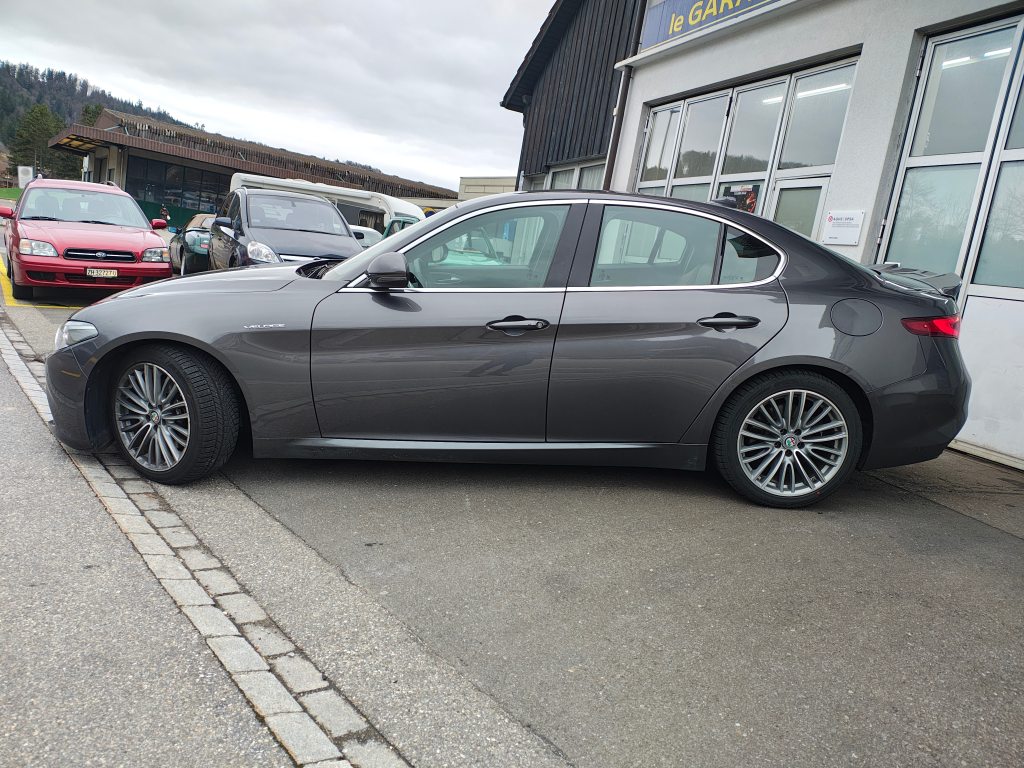ALFA ROMEO GIULIA 2.0 Q4 Veloce, Benzin, Occasion / Gebraucht, Automatik - 7
