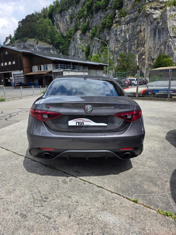 ALFA ROMEO GIULIA 2.0 Q4 Veloce, Benzina, Occasioni / Usate, Automatico - 4