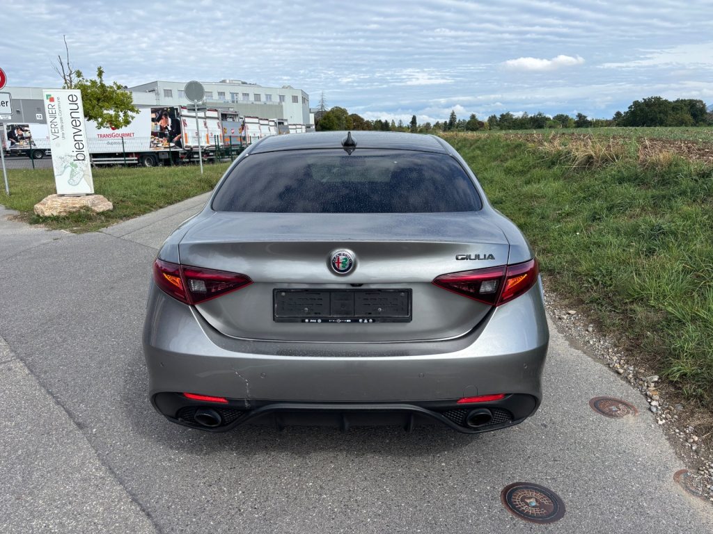 ALFA ROMEO GIULIA 2.0 B-Tech, Benzin, Occasion / Gebraucht, Automatik - 4