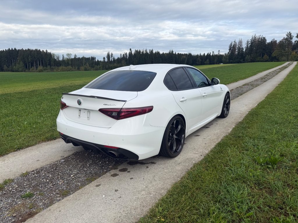 ALFA ROMEO GIULIA 2.0 Q4 Veloce, Essence, Occasion / Utilisé, Automatique - 6