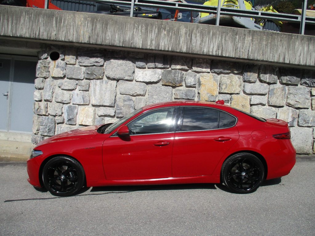 ALFA ROMEO 2.0 Q4 Veloce, Essence, Occasion / Utilisé, Automatique - 2