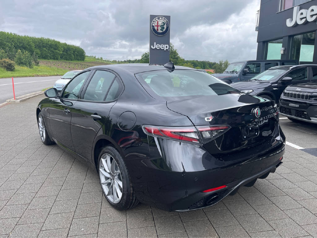 ALFA ROMEO Giulia 2.0 Q4 Sprint Edition, Essence, Voiture de démonstration, Automatique - 2