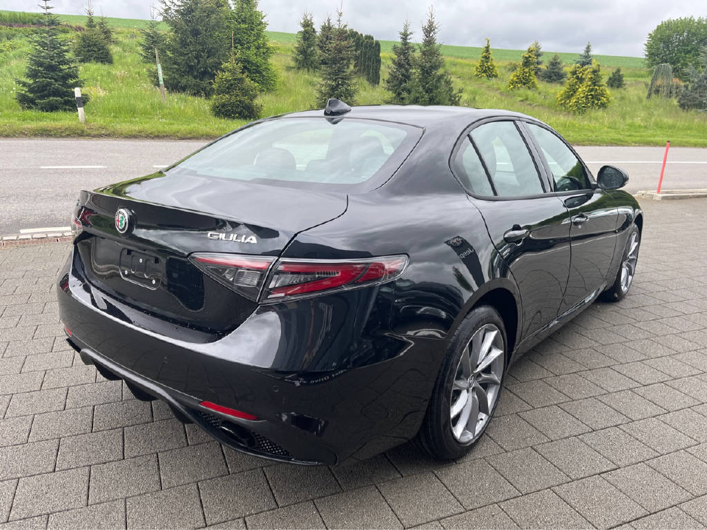ALFA ROMEO Giulia 2.0 Q4 Sprint Edition, Essence, Voiture de démonstration, Automatique - 3