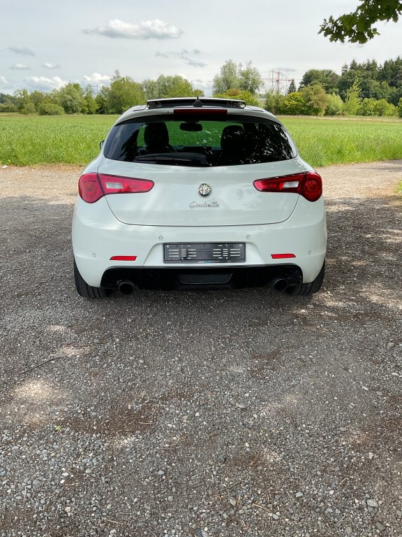 ALFA ROMEO GIULIETTA 1750 TBi Quadrifoglio Verde, Essence, Occasion / Utilisé, Manuelle - 4