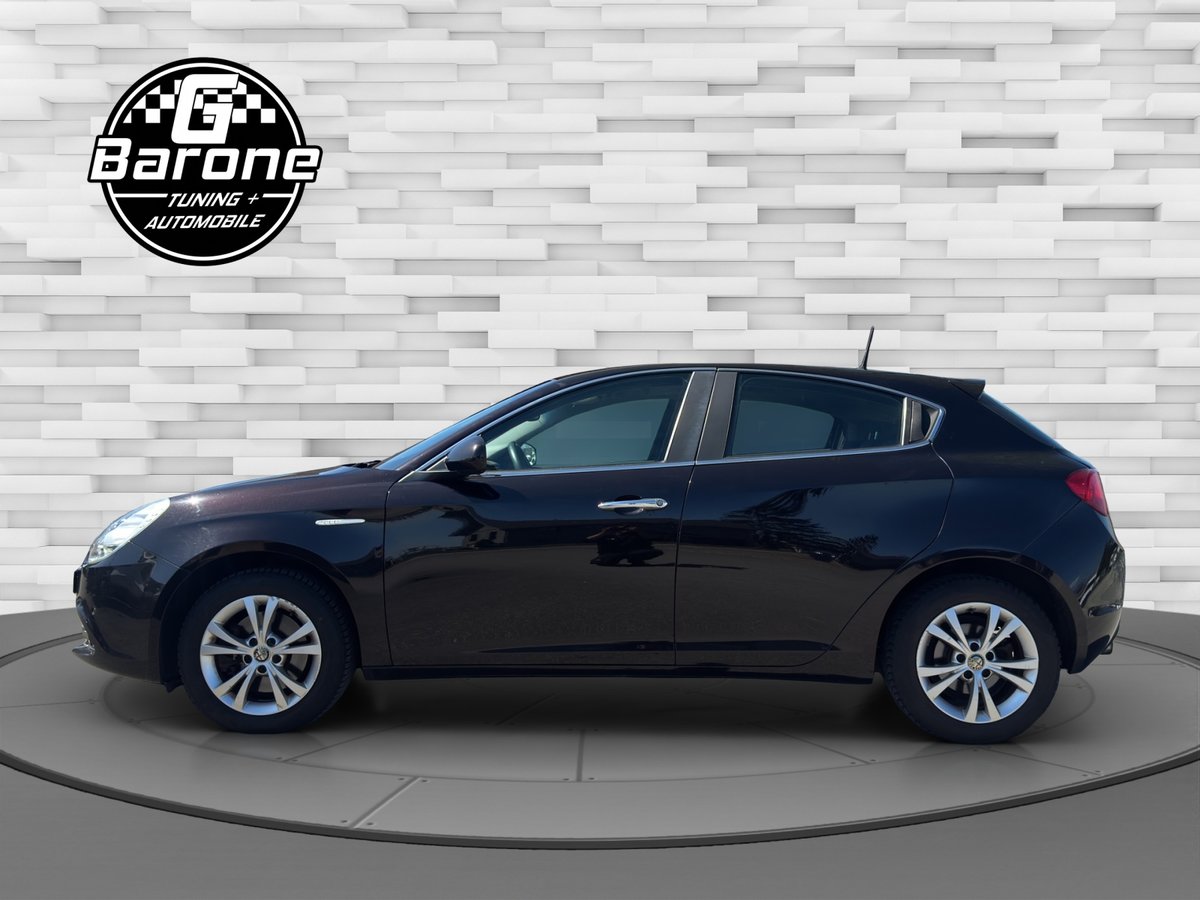 ALFA ROMEO Giulietta 1.4 MultiAir Distinctive, Benzin, Occasion / Gebraucht, Handschaltung - 2