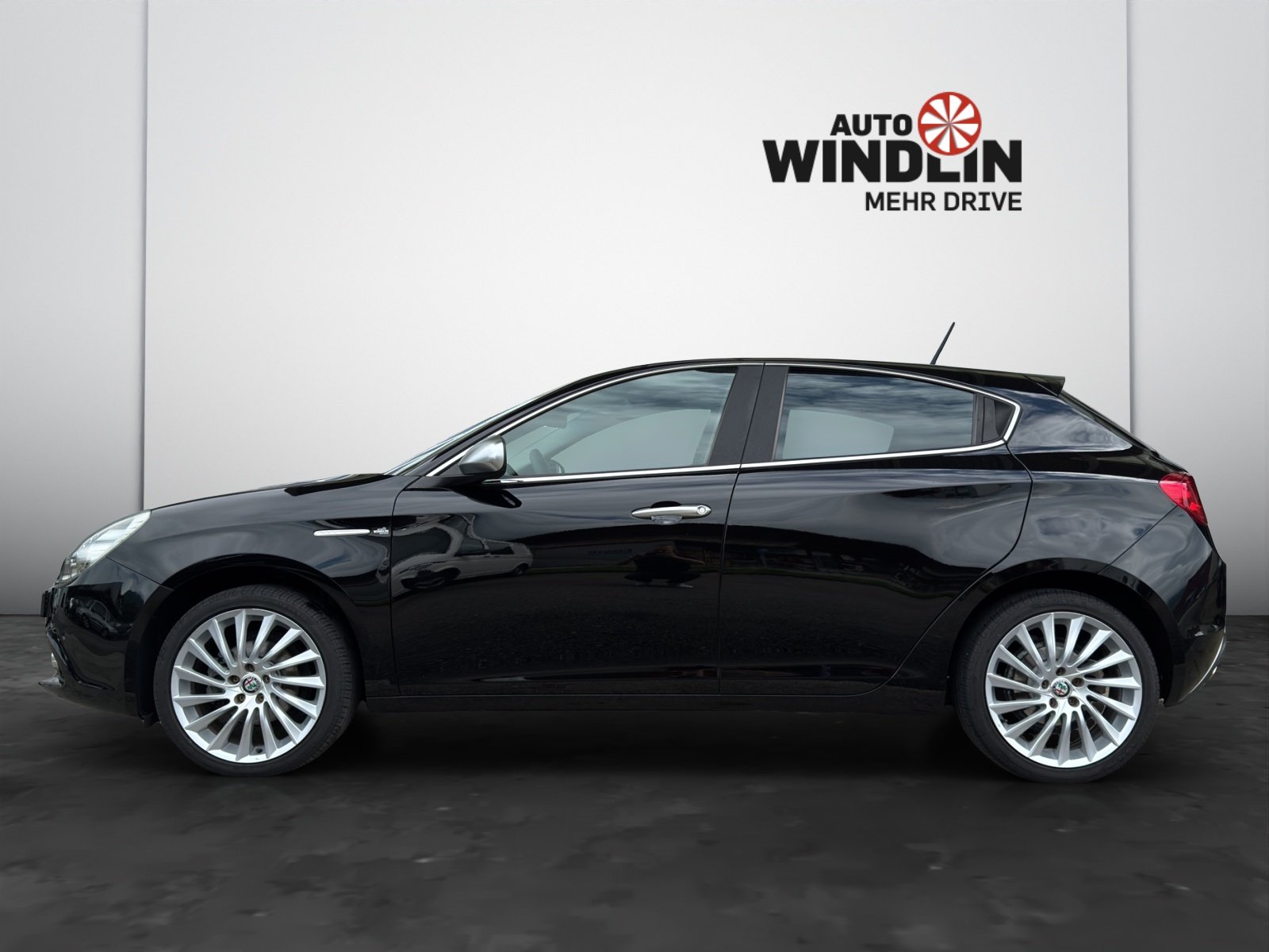 ALFA ROMEO Giulietta 1.4 TB TI, Petrol, Second hand / Used, Manual - 3