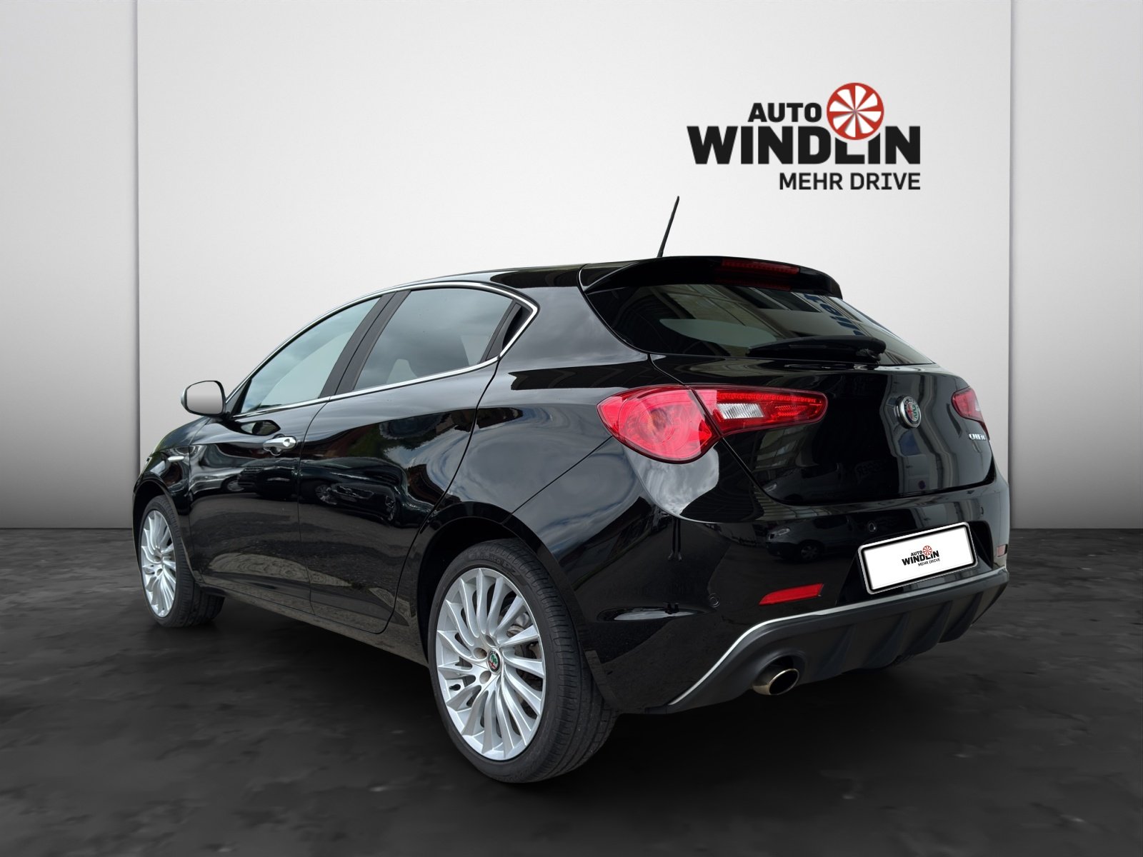 ALFA ROMEO Giulietta 1.4 TB TI, Petrol, Second hand / Used, Manual - 4
