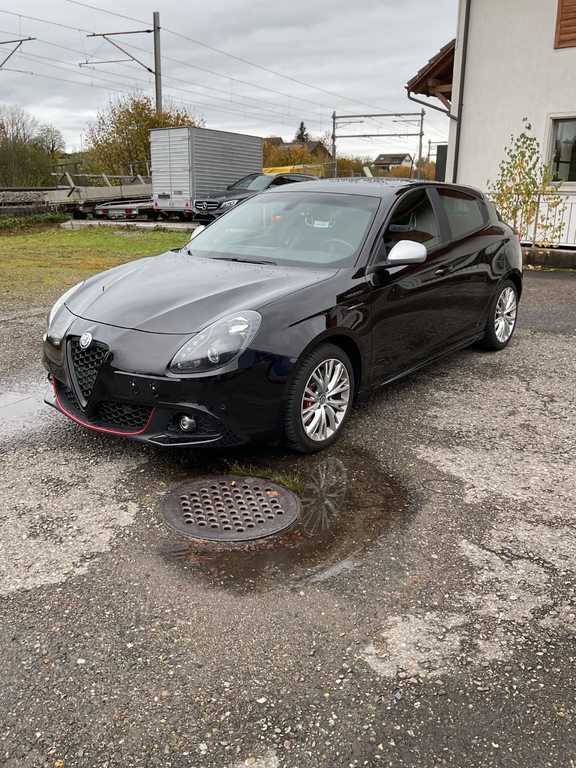 ALFA ROMEO Giulietta 1750 TBi Veloce TCT, Essence, Occasion / Utilisé, Automatique - 2