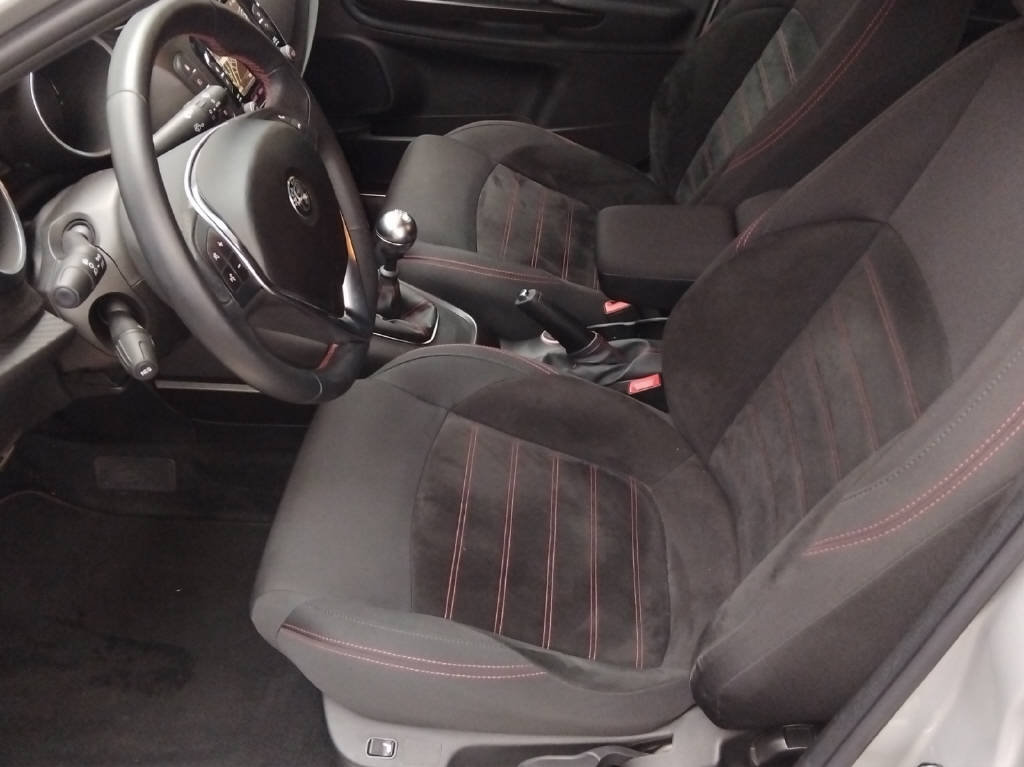 ALFA ROMEO Giulietta 1.4 TB Sprint, Benzin, Occasion / Gebraucht, Handschaltung - 4