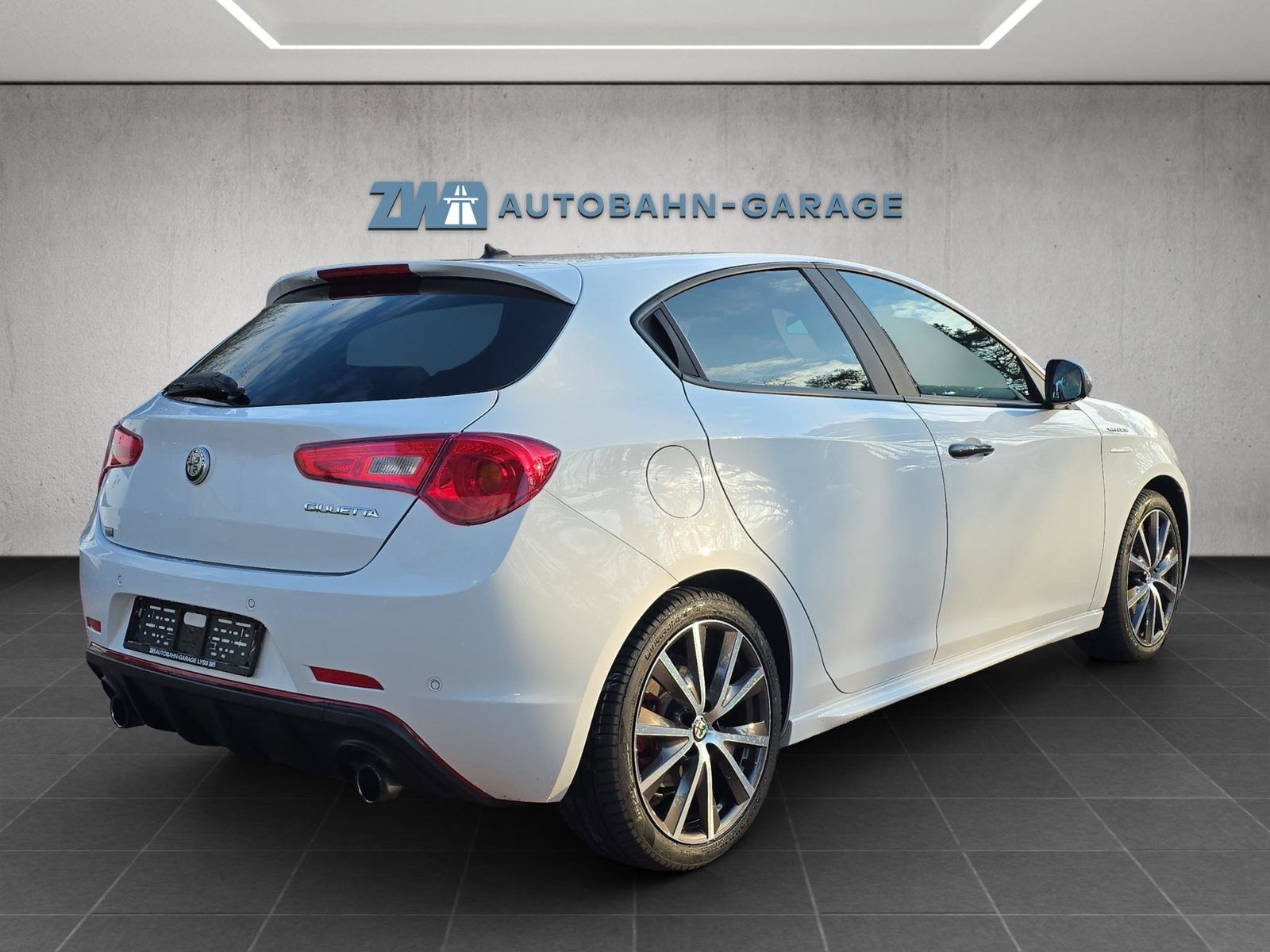 ALFA ROMEO Giulietta 1750 TBi Veloce TCT, Petrol, Second hand / Used, Automatic - 5