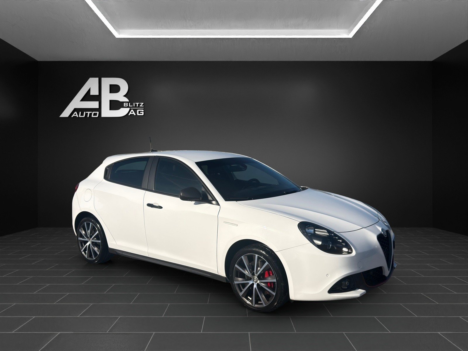 ALFA ROMEO Giulietta 2.0 JTDM Veloce TCT Carbon Edition mit, Diesel, Occasion / Utilisé, Automatique - 6
