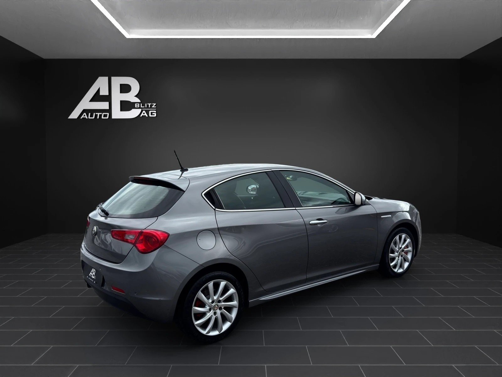 ALFA ROMEO Giulietta 1.4 MultiAir Distinctive TCT, Essence, Occasion / Utilisé, Automatique - 5