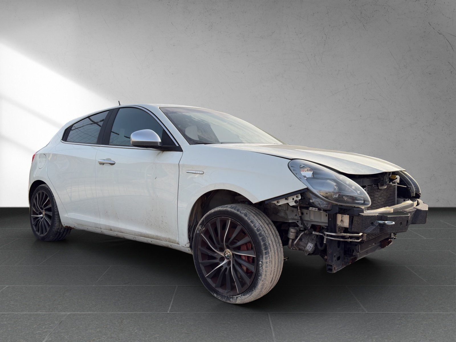 ALFA ROMEO Giulietta 1750 TBi Quadrifoglio Verde, Essence, Occasion / Utilisé, Manuelle - 3