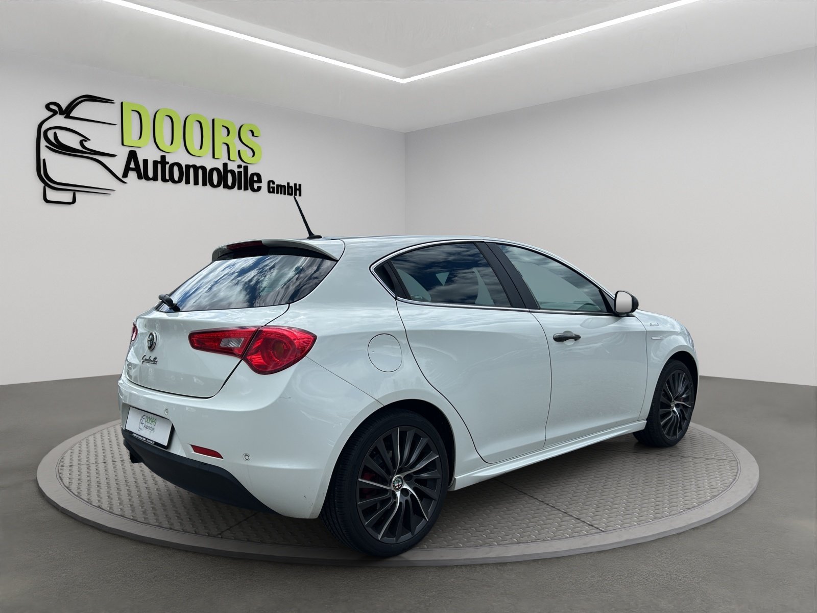 ALFA ROMEO Giulietta 1.4 MultiAir Exclusive, Petrol, Second hand / Used, Manual - 5