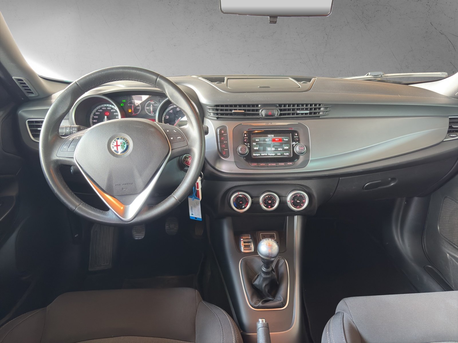 ALFA ROMEO Giulietta 1.4 T Progression Plus, Petrol, Second hand / Used, Manual - 4
