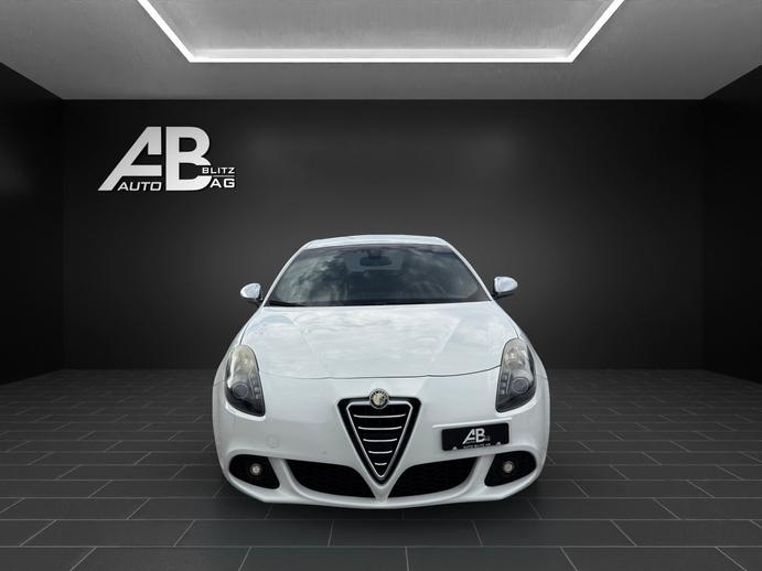 ALFA ROMEO Giulietta 1750 TBi Quadrifoglio Verde mit 235 PS, Benzin, Occasion / Gebraucht, Handschaltung
