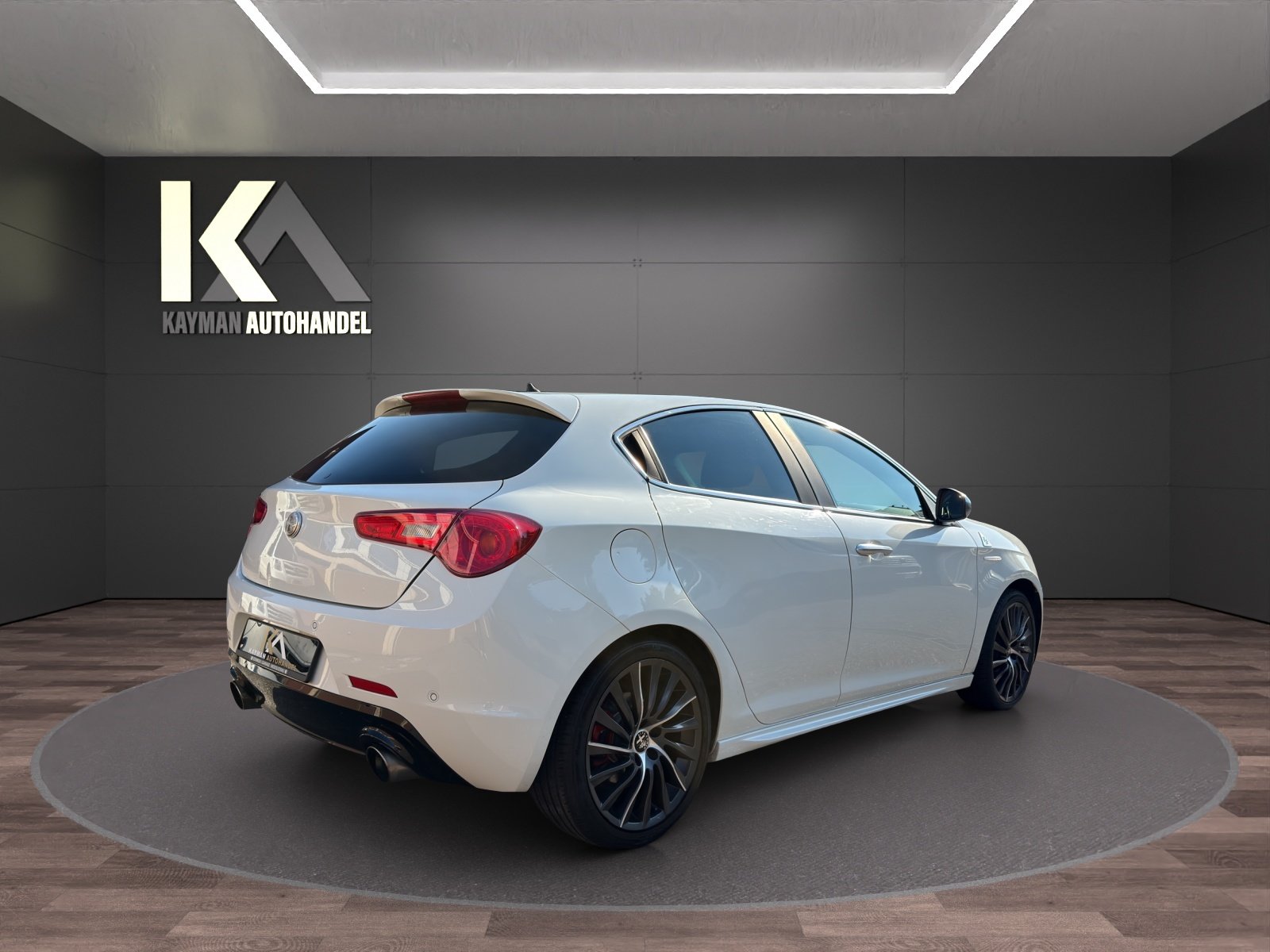 ALFA ROMEO Giulietta 1750 TBi Quadrifoglio Verde 235 PS, It, Essence, Occasion / Utilisé, Manuelle - 4