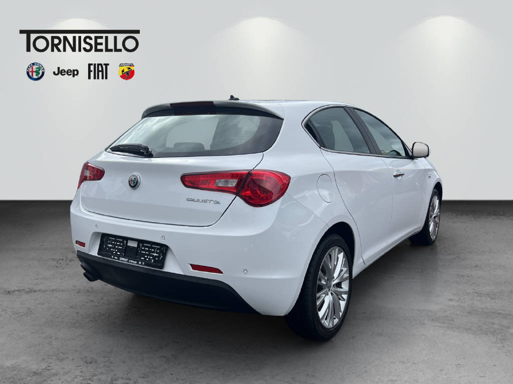ALFA ROMEO Giulietta 1.4 TB MA 150 Super, Essence, Occasion / Utilisé, Manuelle - 4