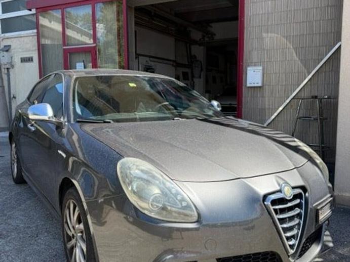 ALFA ROMEO Giulietta 1.4 MultiAir Distinctive, Benzin, Occasion / Gebraucht, Handschaltung