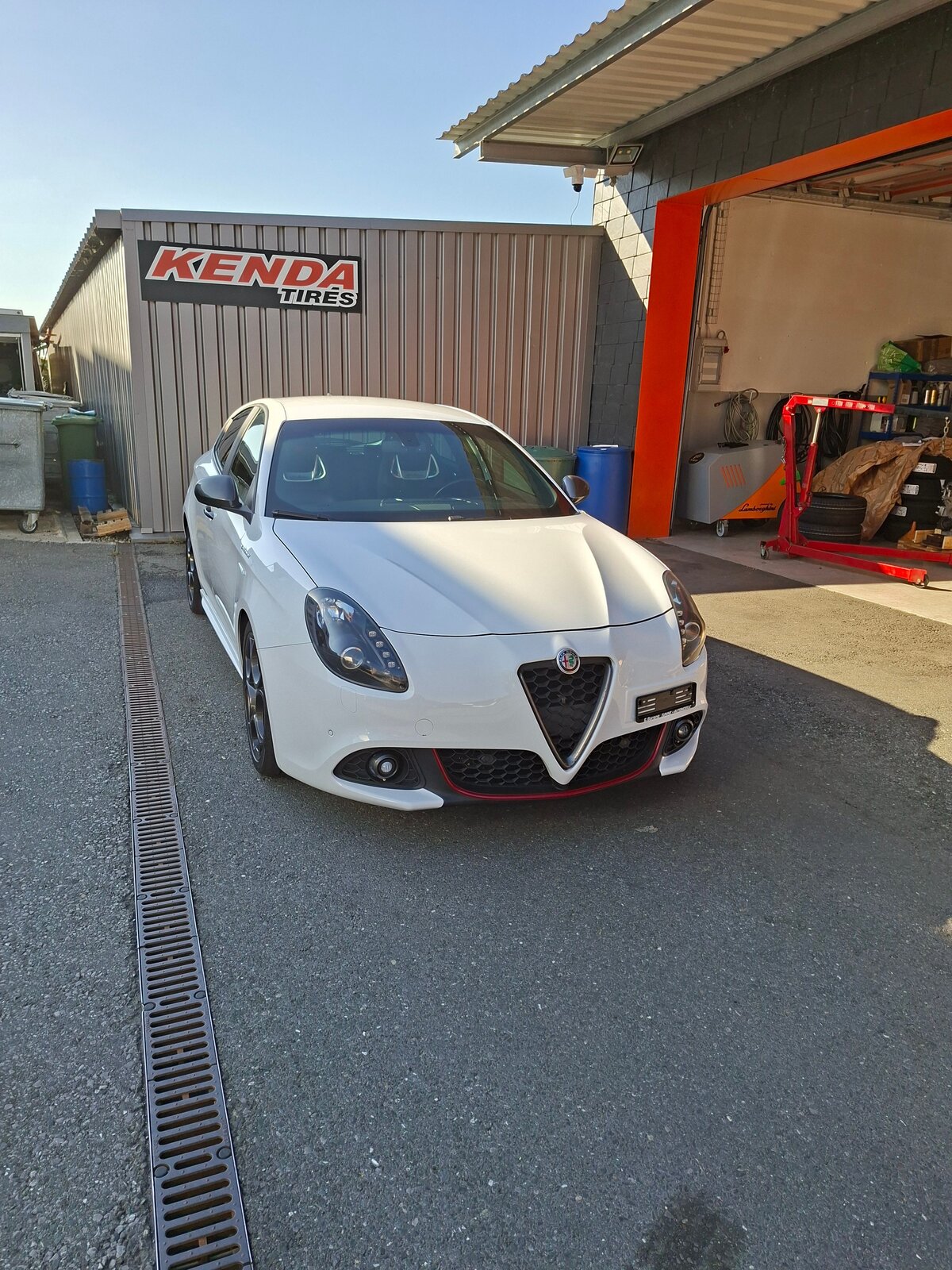ALFA ROMEO Giulietta 1750 TBi Veloce TCT, Essence, Occasion / Utilisé, Automatique - 2