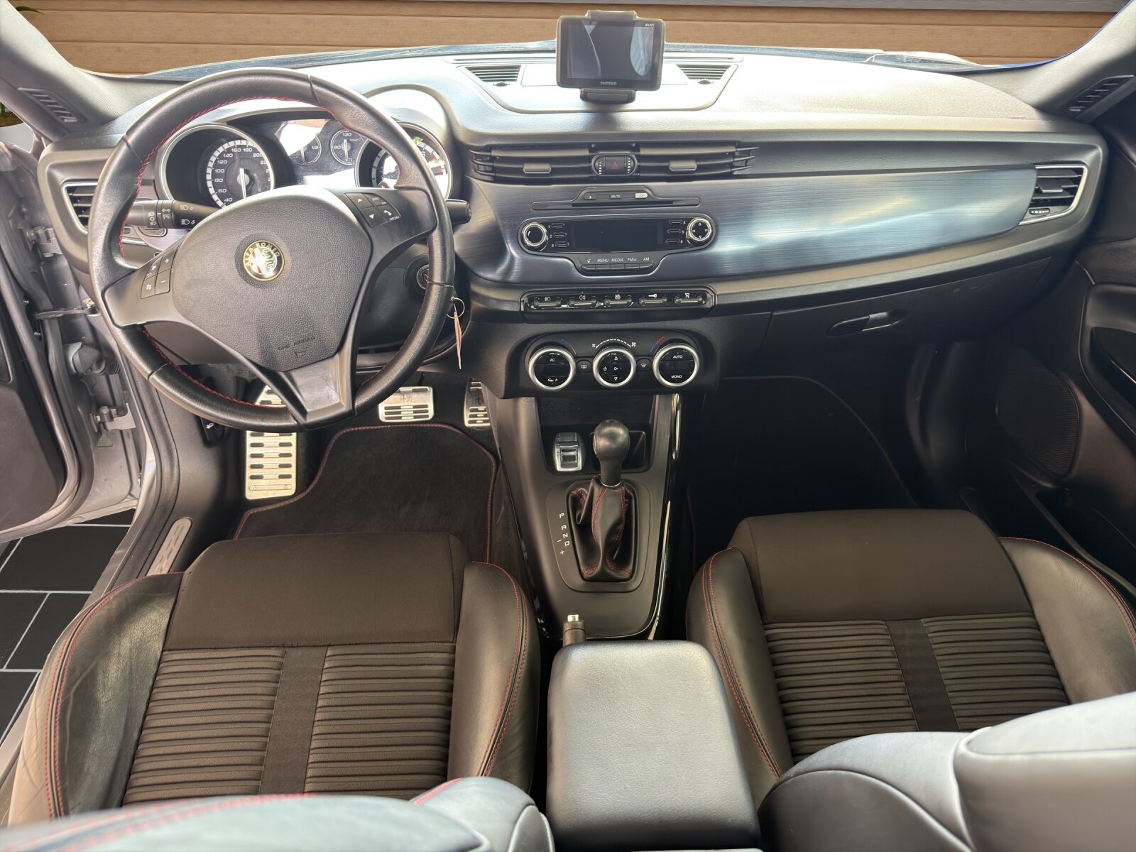 ALFA ROMEO Giulietta 1.4 T Progr., Benzin, Occasion / Gebraucht, Automatik - 6
