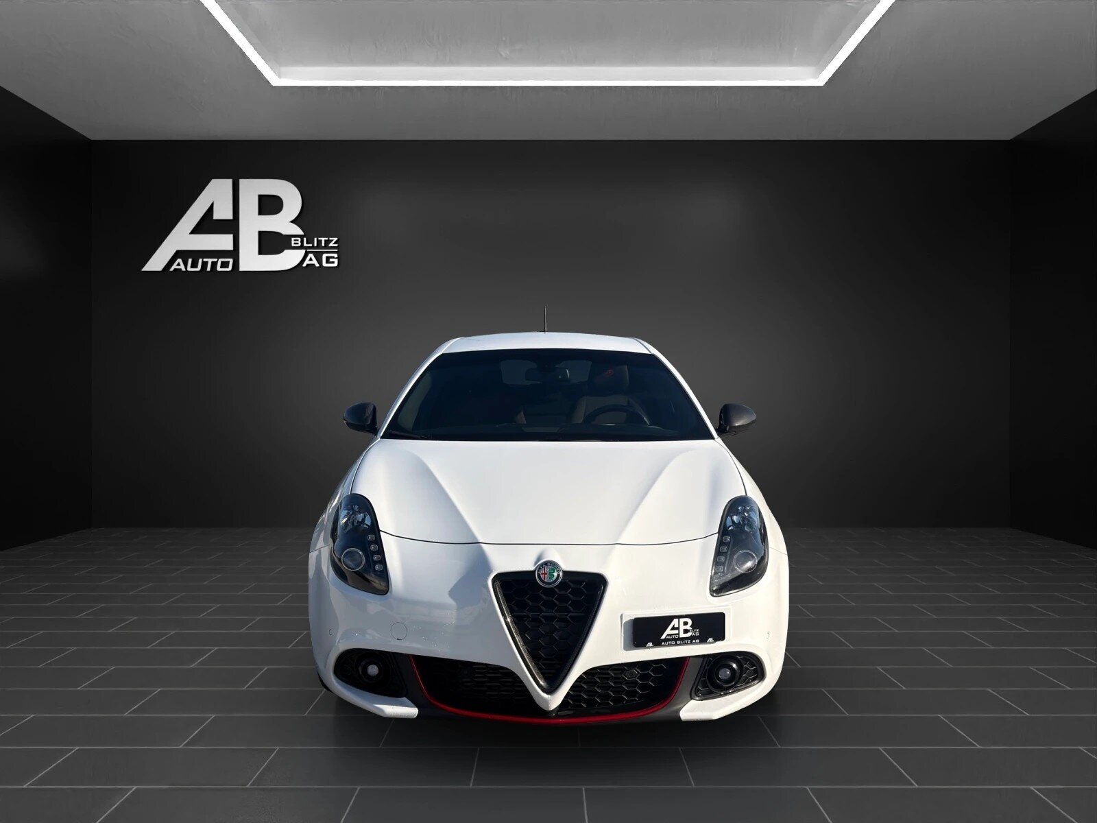 ALFA ROMEO Giulietta 2.0 JTDM Veloce TCT Carbon Edition mit