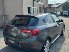 ALFA ROMEO Giulietta 1.4 MultiAir Distinctive, Benzin, Occasion / Gebraucht, Handschaltung - 5