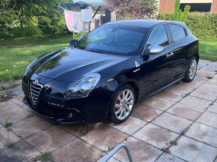 ALFA ROMEO Giulietta 1750 TBi Quadrifoglio Verde, Petrol, Second hand / Used, Manual