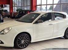ALFA ROMEO Giulietta 1.4 TB MA 170 Distinctive, Petrol, Second hand / Used, Manual - 2