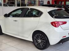 ALFA ROMEO Giulietta 1.4 TB MA 170 Distinctive, Petrol, Second hand / Used, Manual - 4