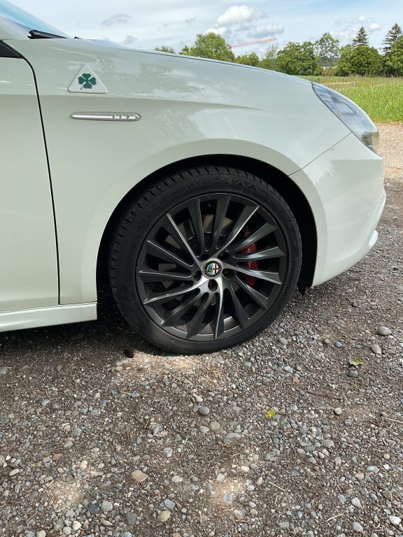ALFA ROMEO GIULIETTA 1750 TBi Quadrifoglio Verde, Essence, Occasion / Utilisé, Manuelle - 5