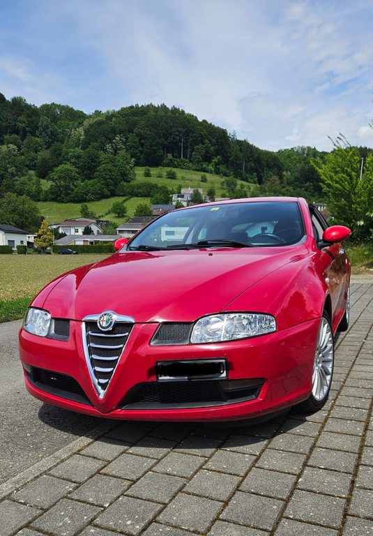 ALFA ROMEO GT 2.0 JTS Distinctive, Essence, Occasion / Utilisé, Manuelle - 2