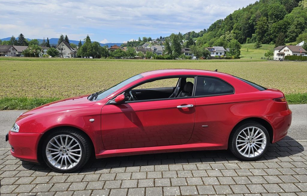 ALFA ROMEO GT 2.0 JTS Distinctive, Essence, Occasion / Utilisé, Manuelle - 6