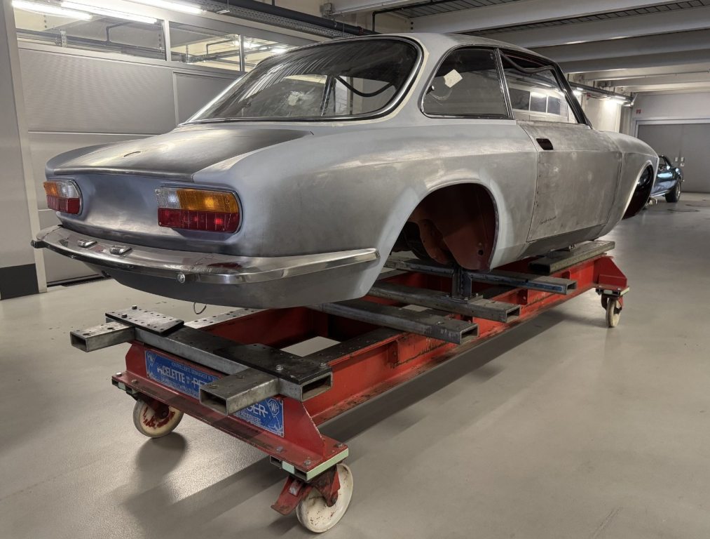 ALFA ROMEO GTV 2000, Petrol, Classic, Manual - 5